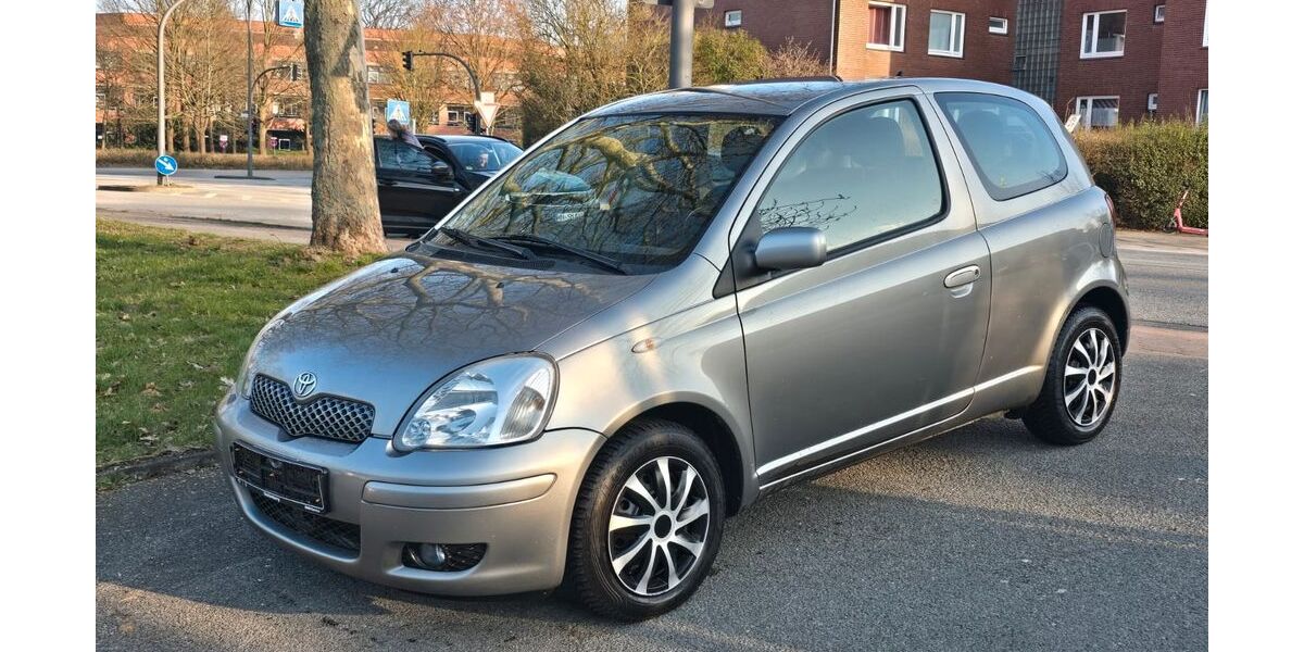 Toyota Yaris 266.700 km 950 &euro; Hamburg 21033