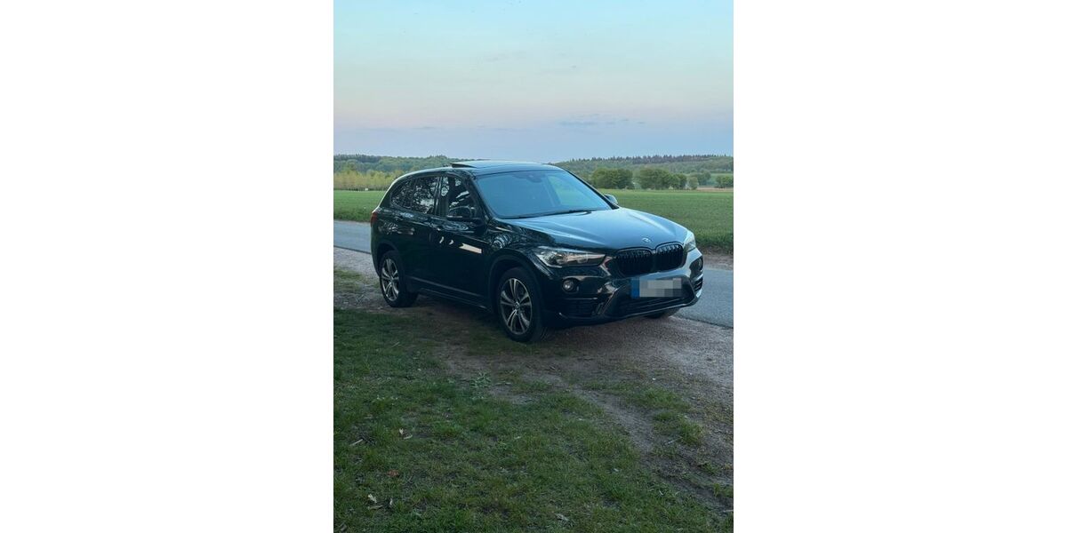 BMW X1 122.000 km 16.600 &euro; Hamburg Heimfeld 21075
