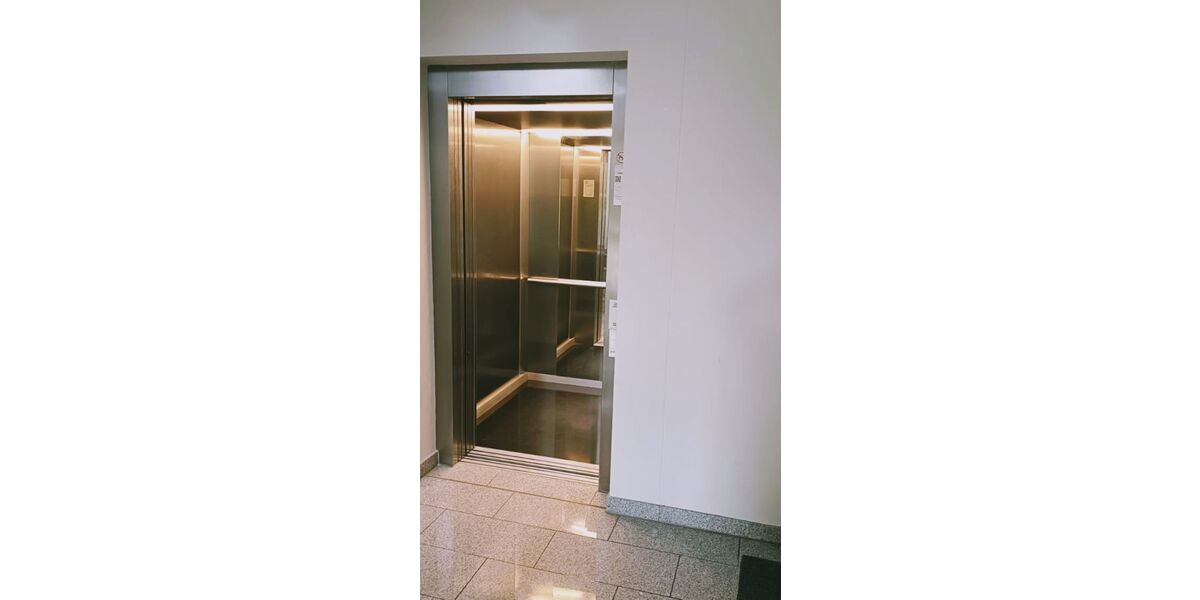 Provisionsfrei* Elbblick, Wasserblick, Elbe bei Hamburg, moderne & altersgerechte Terrassenwohnung - 3- Wedel | Angebot:26973288