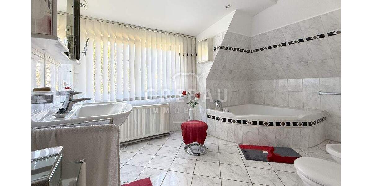 Einfamilienhaus Hamburg Blankenese - 9 Zimmer, 350 m&sup2;, 1.775.000&euro; | Angebot:25708399