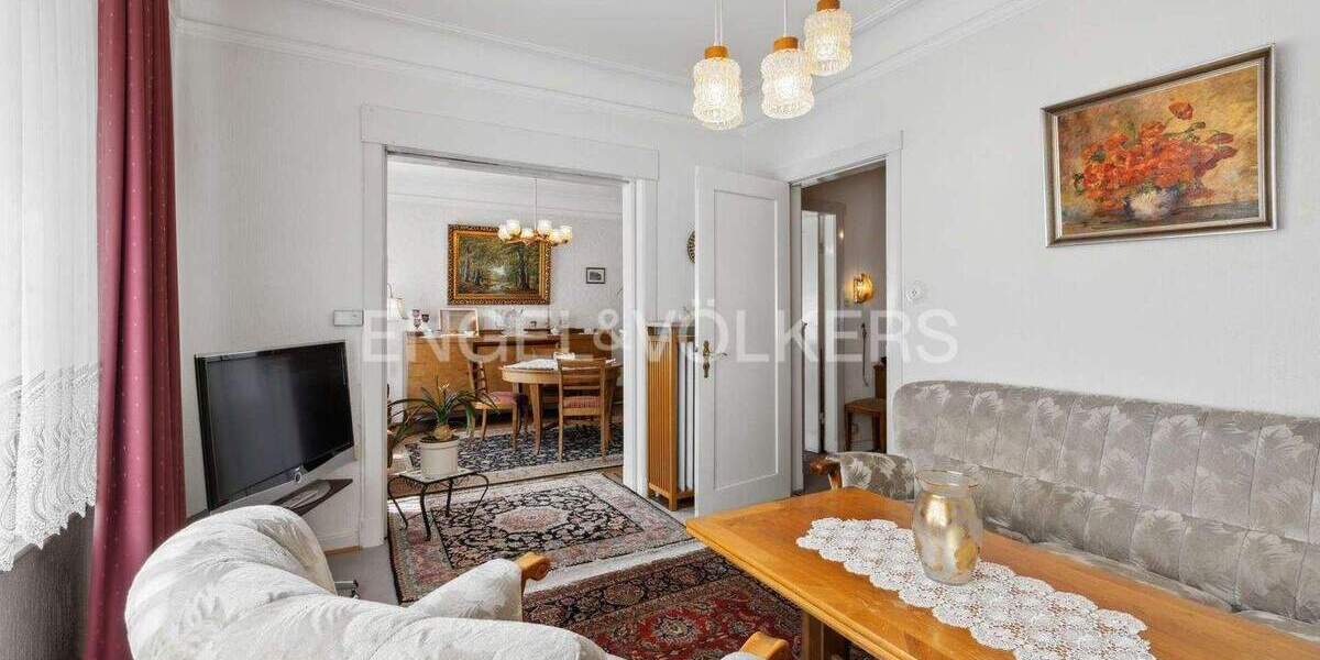 Einfamilienhaus Norderstedt Garstedt - 8 Zimmer, 180 m&sup2;, 599.000&euro; | Angebot:25701582