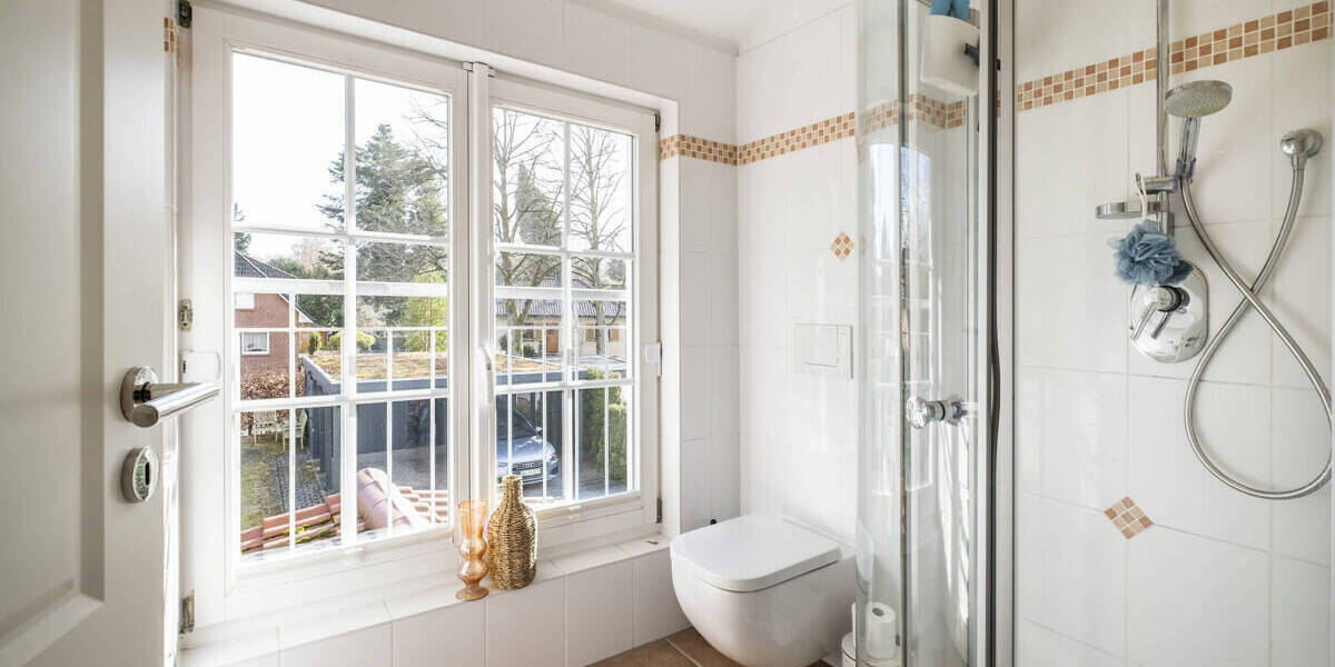 Einfamilienhaus Hamburg / Lemsahl-Mellingstedt Lemsahl-Mellingstedt - 6 Zimmer, 202 m&sup2;, 1.245.000&euro; | Angebot:26080546