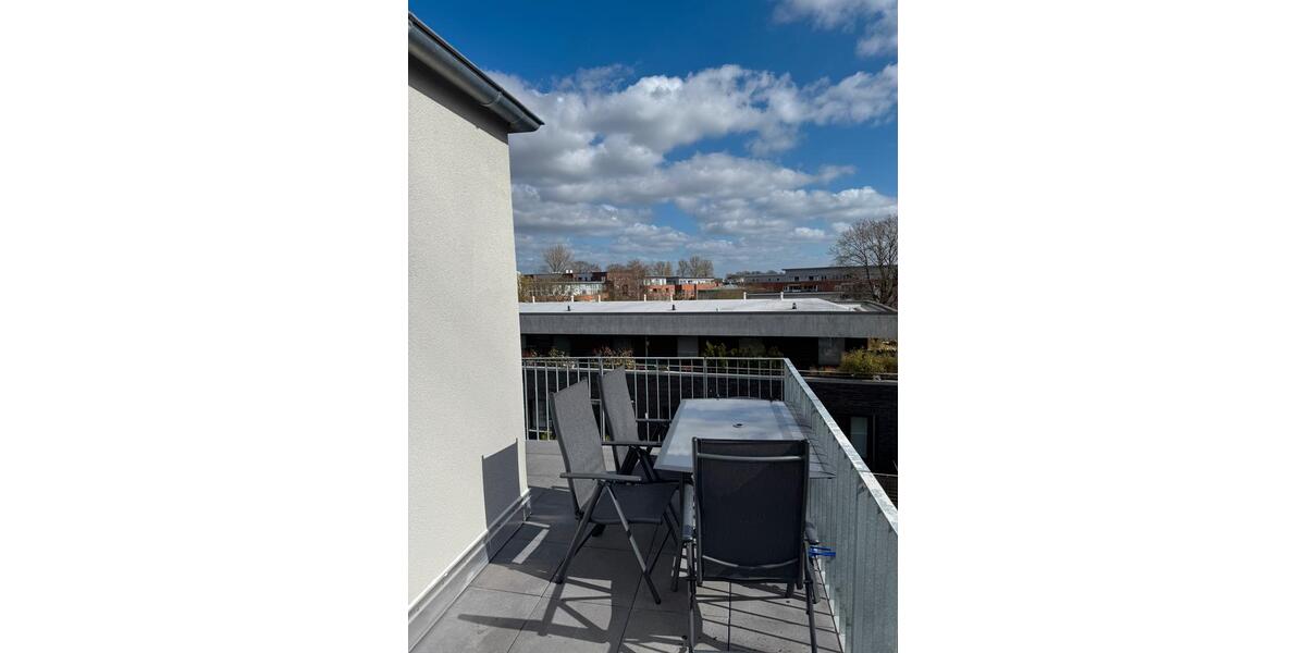 Dachgeschoßwohnung Reinbek - 4 Zimmer, 97 m&sup2;, 1.724&euro; | Angebot:25943276