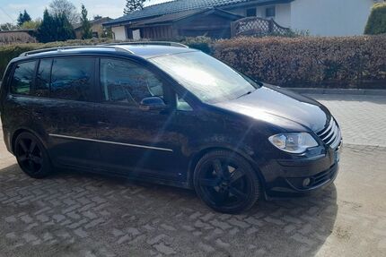 VW Touran 211.000 km 4.500 &euro; Barmstedt 25355