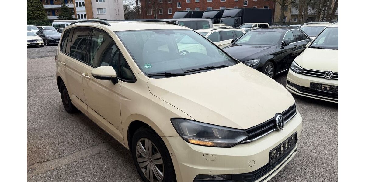 VW Touran 471.070 km 3.900 &euro; Hamburg 22047