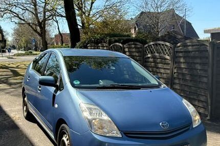 Toyota Prius 299.999 km 2.000 &euro; Kiebitzreihe 25368
