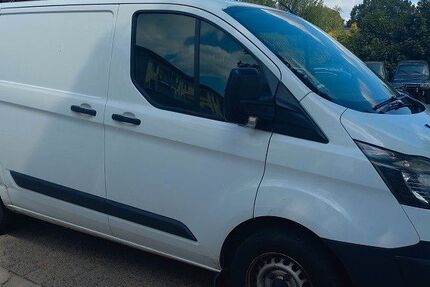 Ford Transit Custom 135.370 km 8.750 &euro; Hamburg 21031