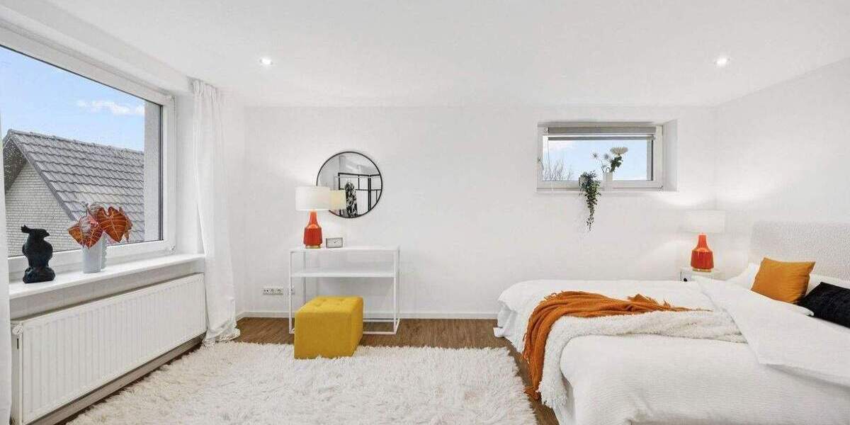 Doppelhaushälfte Pinneberg - 9 Zimmer, 200 m&sup2;, 574.000&euro; | Angebot:25712015