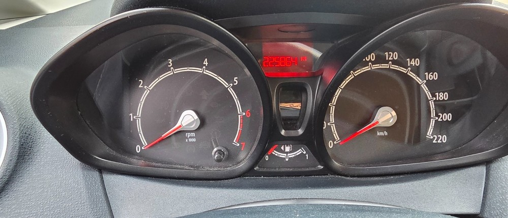 Ford Fiesta 236.000 km 2.250 &euro; Hamburg 20038