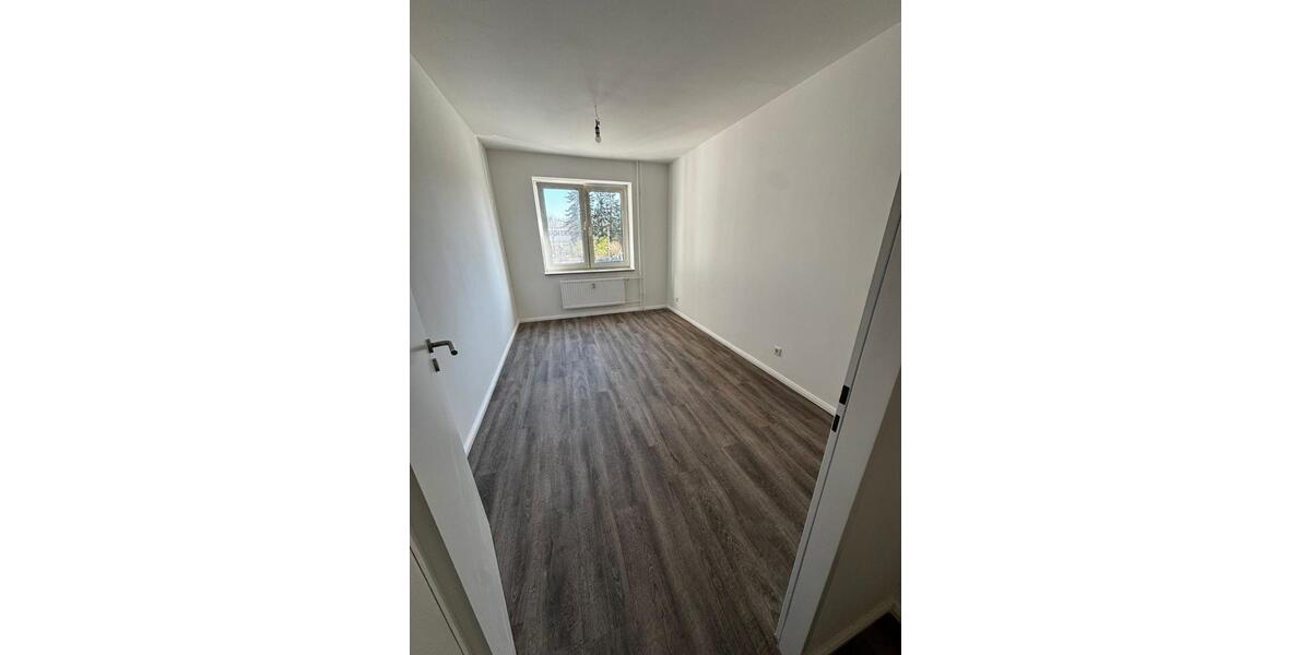 Etagenwohnung Hamburg Wandsbek - 2 Zimmer, 66 m&sup2;, 1.300&euro; | Angebot:25791049