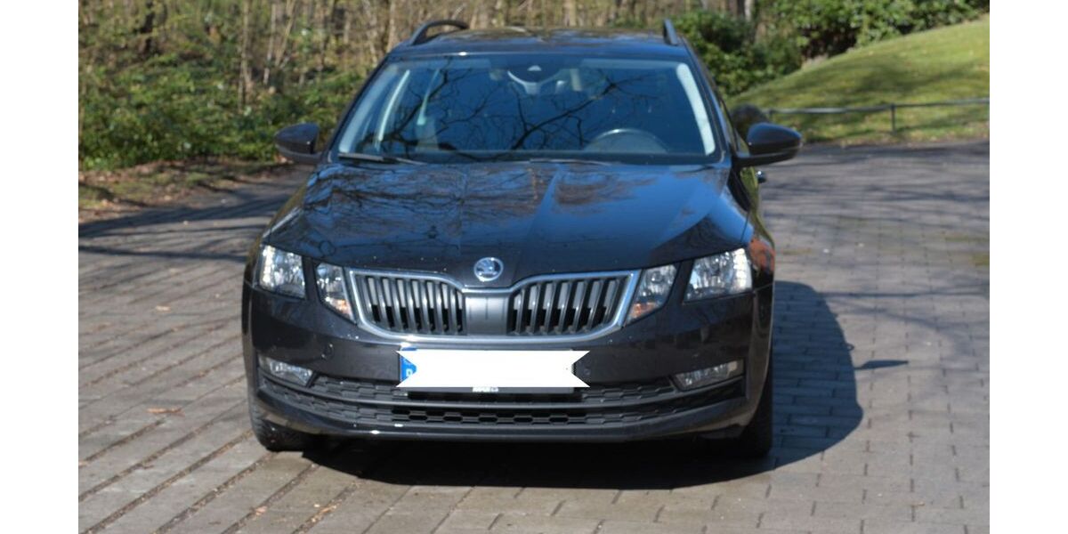 Skoda Octavia 152.000 km 11.990 &euro; Hamburg 22525