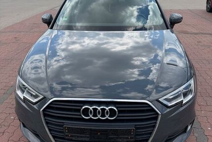 Audi A3 93.100 km 14.500 &euro; Kölln-Reisiek 25337