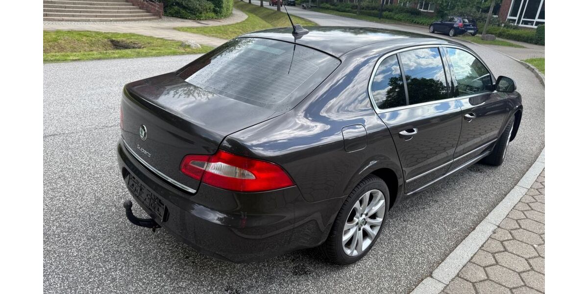 Skoda Superb 104.000 km 6.500 &euro; Hamburg 22143