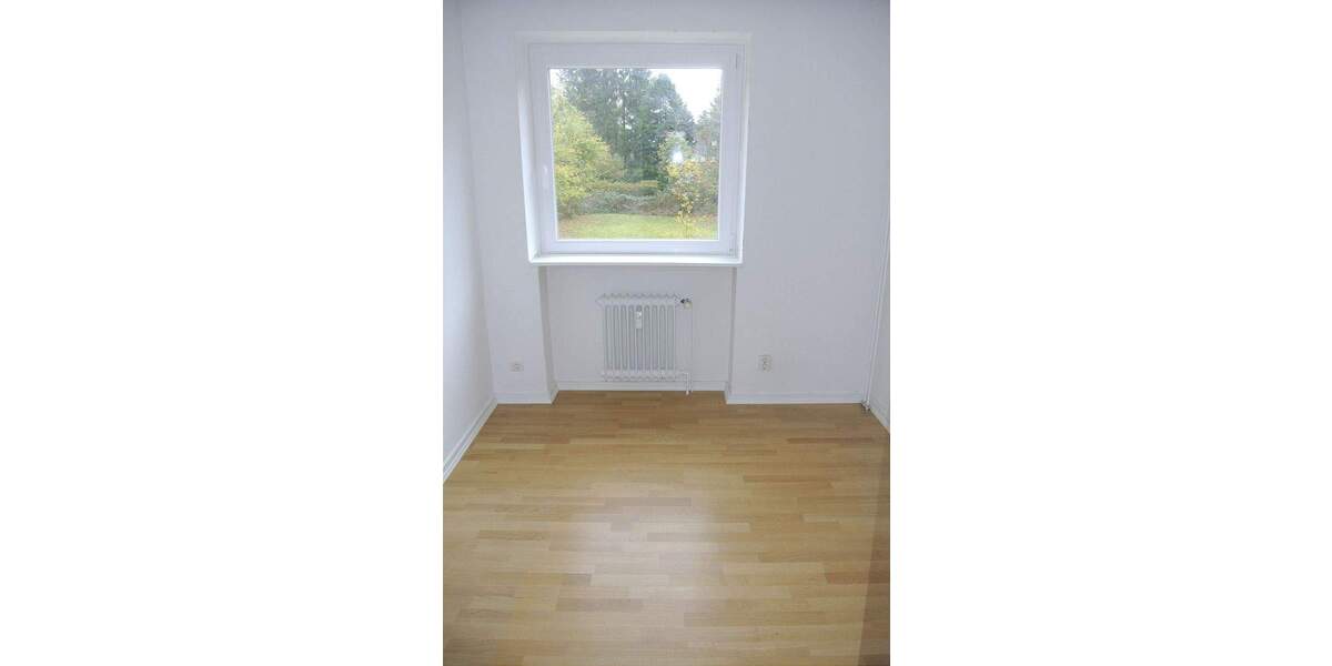 Etagenwohnung Hamburg Rissen - 3 Zimmer, 122 m&sup2;, 1.690&euro; | Angebot:25741583