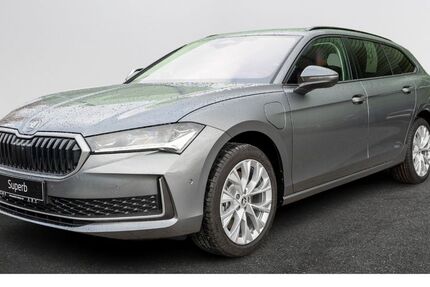 Skoda Superb 5.000 km 52.990 &euro; Pinneberg 25421