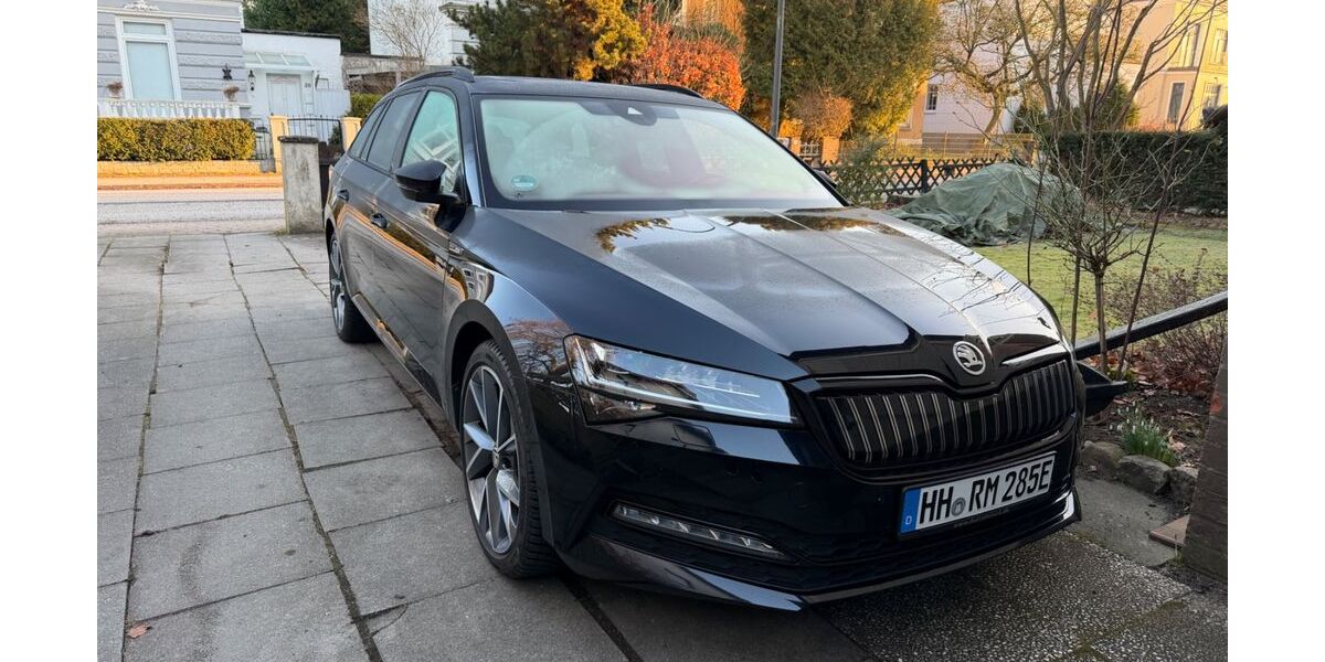 Skoda Superb 127.000 km 20.490 &euro; Hamburg 22143