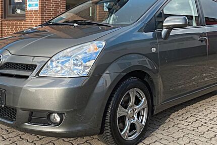 Toyota Corolla Verso 92.800 km 4.990 &euro; Hamburg 20537