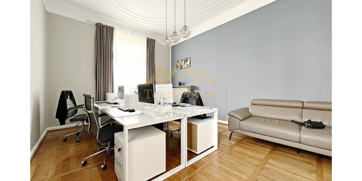 Exklusives Wohnen zentral inkl. Garage und 30m² Dachterrasse !!! - Einfamilienhaus Elmshorn | Angebot:25365837