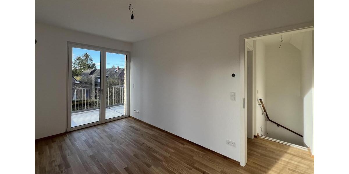 Maisonettenwohnung Hamburg Altona - 4 Zimmer, 93 m&sup2;, 2.150&euro; | Angebot:24662323