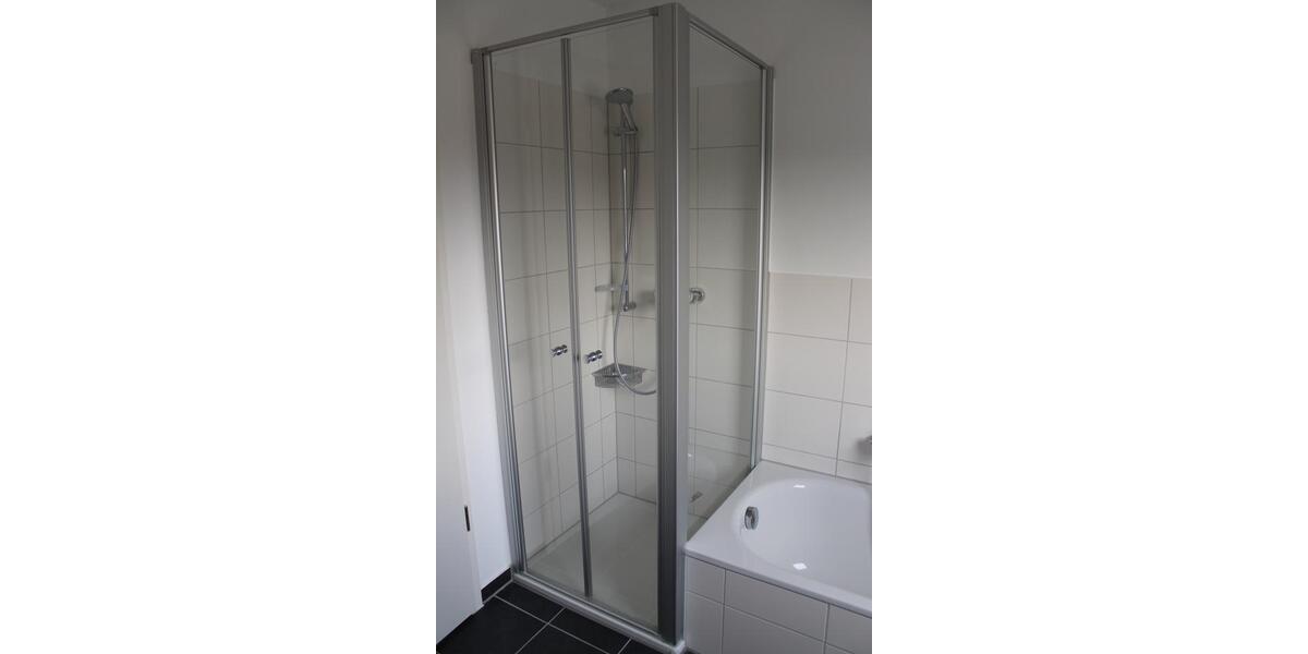 Etagenwohnung Hamburg Groß Borstel - 2 Zimmer, 84 m&sup2;, 1.179&euro; | Angebot:25718735