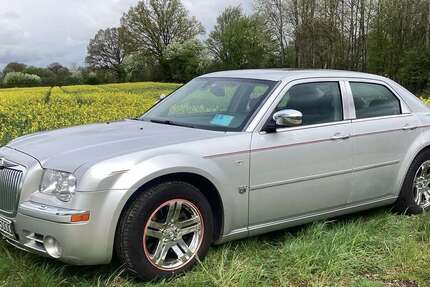 Chrysler 300C 198.000 km 9.800 &euro; Bargteheide, Stadt 22941