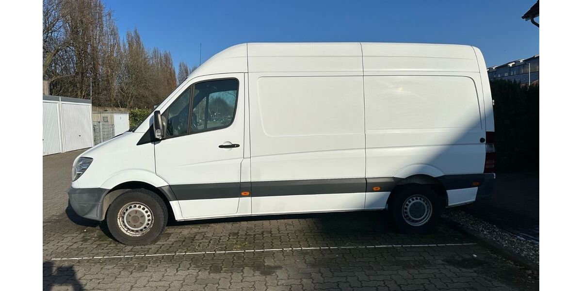 Mercedes-Benz Sprinter 49.999 km 16.800 &euro; Hamburg 22111