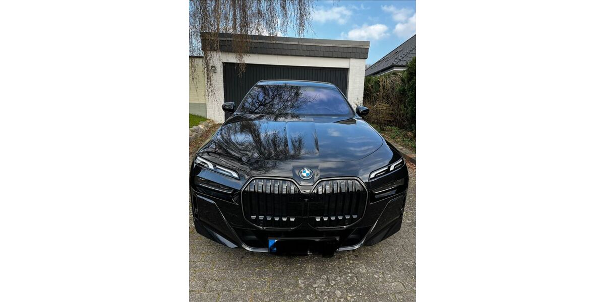 BMW i7 30.000 km 90.990 &euro; Elmshorn 25336