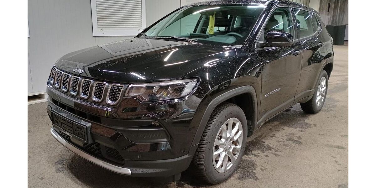 Jeep Compass 6.053 km 23.445 &euro; Uetersen bei Hamburg 25436