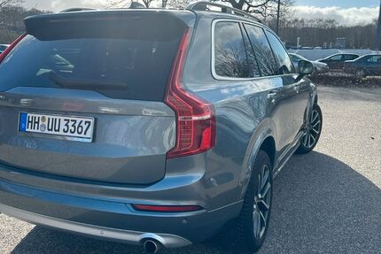 Volvo XC90 107.000 km 34.100 &euro; Hamburg 22523