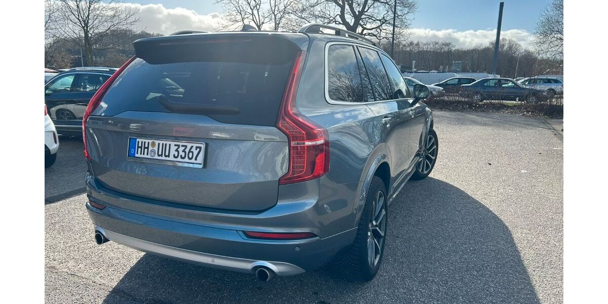 Volvo XC90 107.000 km 34.100 &euro; Hamburg 22523