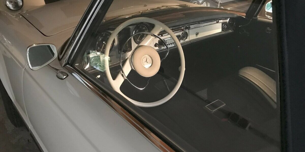 Mercedes-Benz 230 SL Pagode W113 von Grund auf restauriert 65.000 km 59.999 &euro; Hamburg 22339