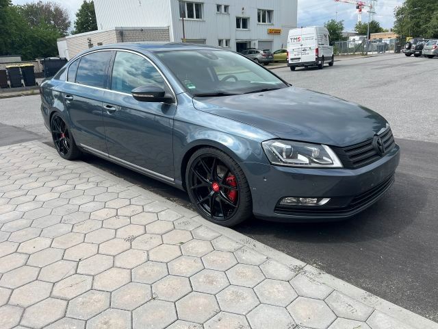 VW Passat 186.166 km 4.890 &euro; Barsbüttel 22885
