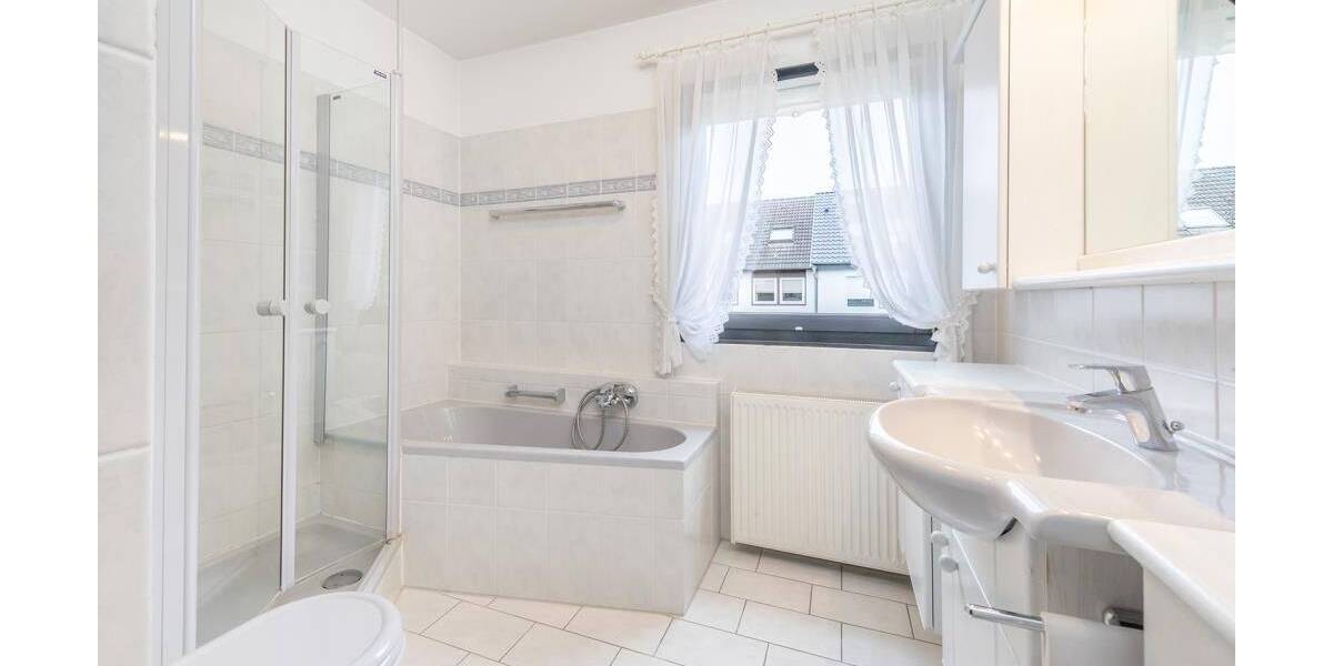 Reihenmittelhaus Reinbek - 4 Zimmer, 101 m&sup2;, 425.000&euro; | Angebot:25769853