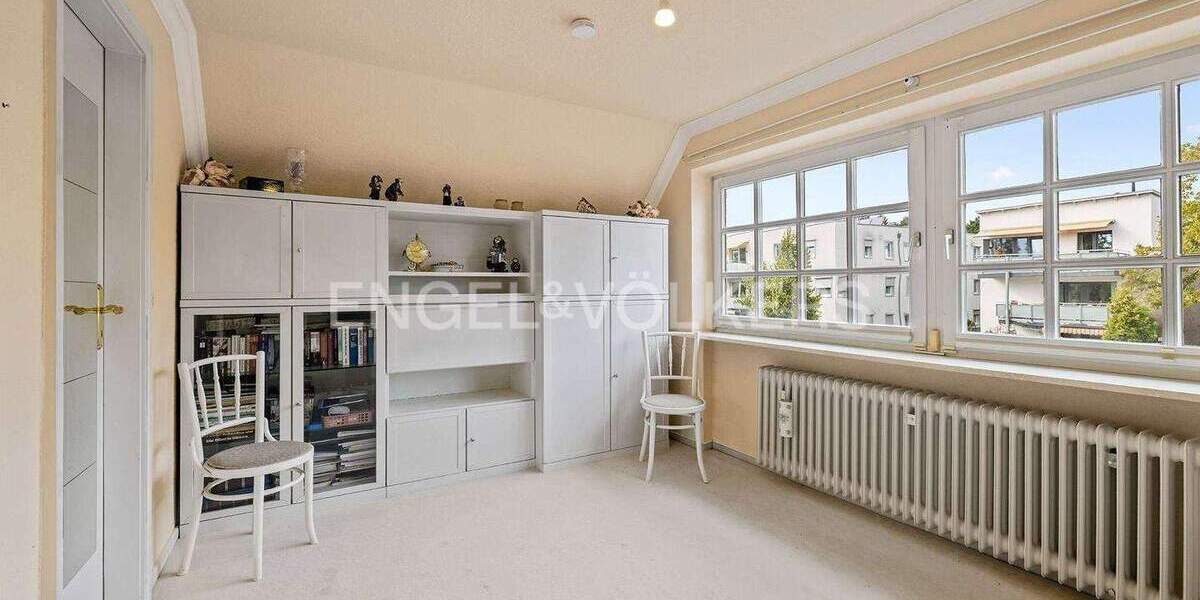 Einfamilienhaus Norderstedt Garstedt - 9 Zimmer, 317 m&sup2;, 1.100.000&euro; | Angebot:25701916