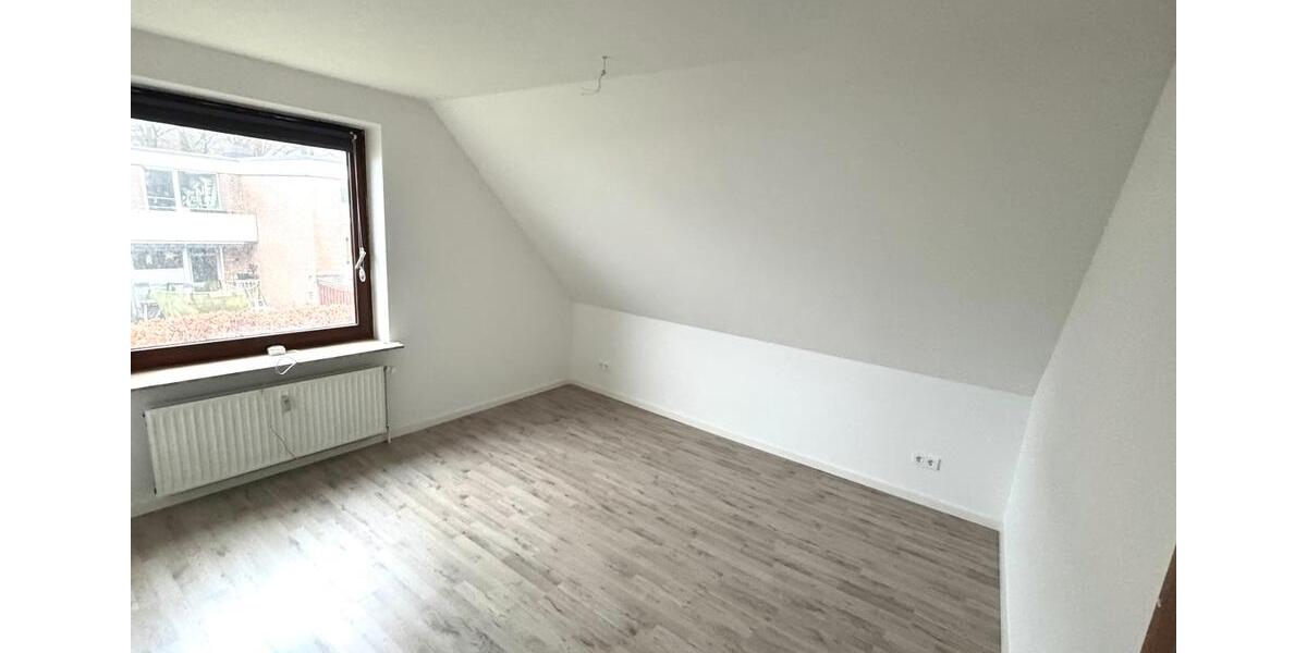 Etagenwohnung Bönningstedt - 3 Zimmer, 78 m&sup2;, 1.600&euro; | Angebot:24617505