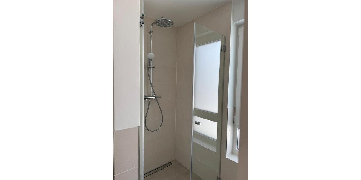 Erdgeschoßwohnung Ahrensburg - 5.5 Zimmer, 151 m&sup2;, 2.747&euro; | Angebot:25350544