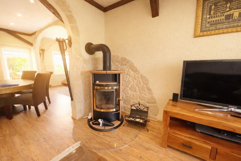 *** Ein Haus mit Stil *** Charmantes 5 Zi.-Stadthaus sucht neue Eigentümer ! - Mehrfamilienhaus, Wohnhaus Elmshorn | Angebot:22255457