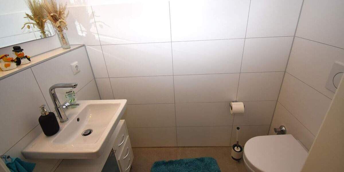 Etagenwohnung Uetersen - 3 Zimmer, 93 m&sup2;, 1.300&euro; | Angebot:25769376