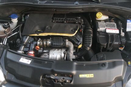 Peugeot 208 139.000 km 5.700 &euro; Hamburg 22547