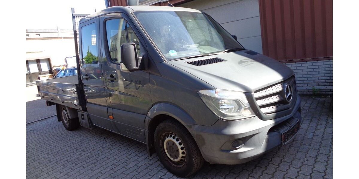 Mercedes-Benz Sprinter 318.054 km 10.700 &euro; Hamburg 22399