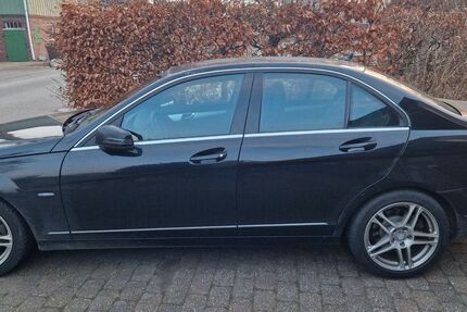 Mercedes-Benz C 200 197.000 km 7.500 &euro; Bokel 25364