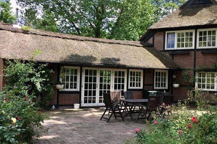 Haus Halstenbek - 5 Zimmer, 1 m&sup2;, 1.695.000&euro; | Angebot:26486183