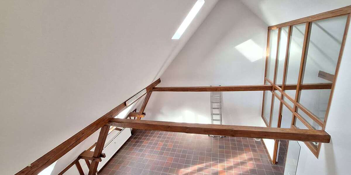 Etagenwohnung Hamburg Wandsbek - 2 Zimmer, 87 m&sup2;, 1.500&euro; | Angebot:26004920