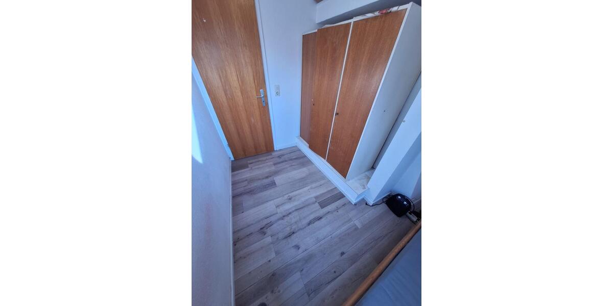 Dachgeschoßwohnung Hamburg Harburg - 2 Zimmer, 25 m&sup2;, 650&euro; | Angebot:25838898