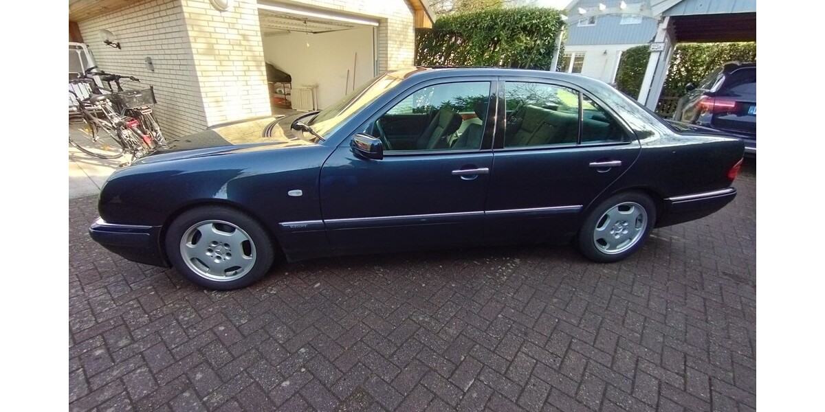 Mercedes-Benz E 230 169.820 km 3.500 &euro; Hamburg 20038