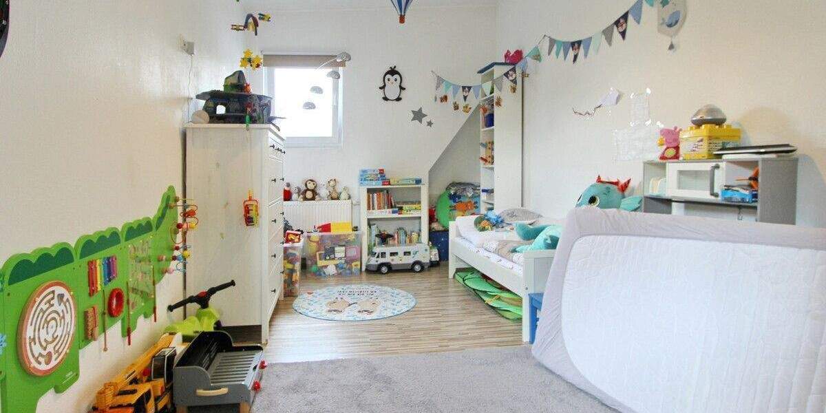 Einfamilienhaus Barmstedt - 9 Zimmer, 237 m&sup2;, 529.000&euro; | Angebot:25743534