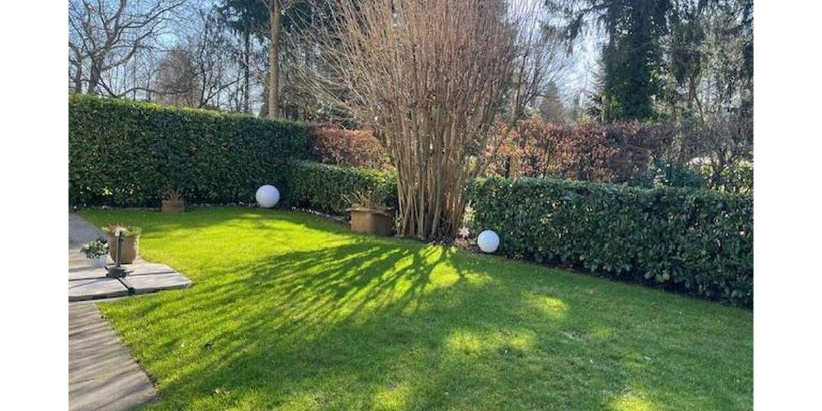 Doppelhaushälfte Hamburg Iserbrook - 5 Zimmer, 151 m&sup2;, 3.100&euro; | Angebot:25654299