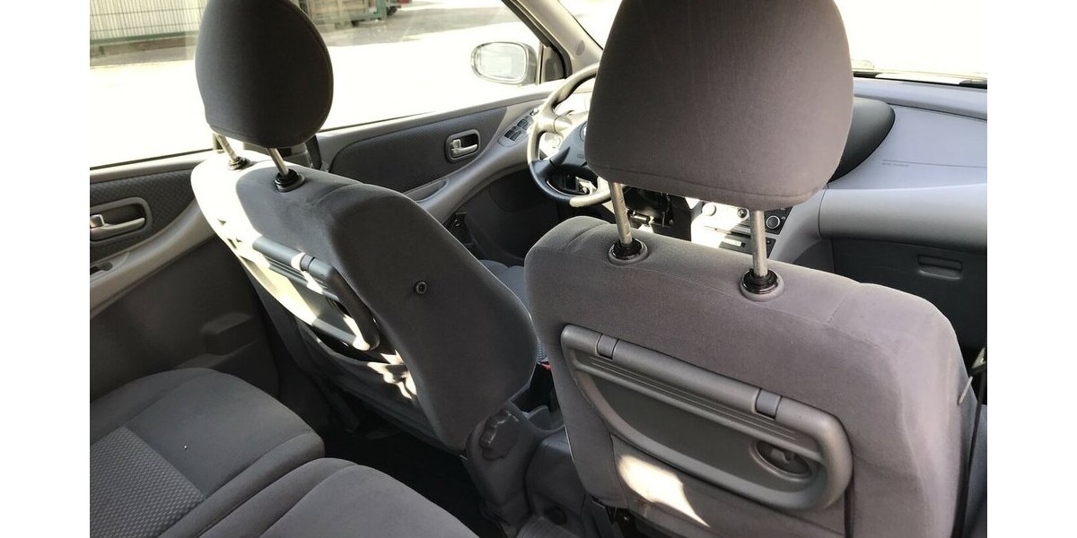 Nissan Almera Tino Luxury für kleines Geld 189.500 km 1.499 &euro; Hamburg 22339