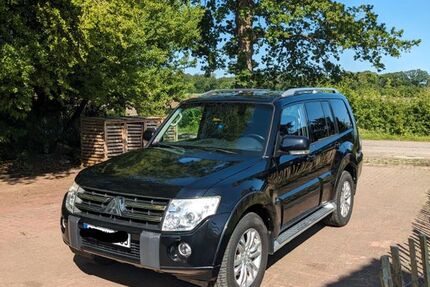 Mitsubishi Pajero 183.000 km 20.000 &euro; Quickborn 25451