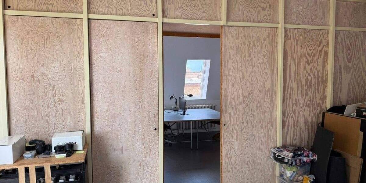 Gewerbeobjekt Hamburg Sternschanze - 4 Zimmer, 200 m&sup2;, 3.600&euro; | Angebot:25735117